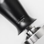 Tamper Prensa Compactador Café Acero Inoxidable Otten 440 Gr - Imagen 5