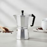 Cafetera Manual De Aluminio Italiana 12 Tazas Otten 600 Ml Plateado
