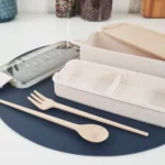 Lunchera Taper Doble Para Vianda Comida Con Cubiertos Otten Beige - Imagen 7