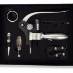 Set Kit De Vino 4 Piezas En Caja De Regalo Cartón Negro