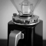 MOLINILLO DE CAFÉ ELÉCTRICO NEGRO -OTTEN - - Imagen 6